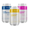 Es werden drei Getränkedosen aus dem DALUMA KOMBUCHA & ENERGY DISCOVERY SET gezeigt: Clean Caffeine BCAA (blau), Adaptogenic Kombucha (gelb) und Adaptogenic Kombucha (rosa). Jede Dose hebt wichtige Inhaltsstoffe wie Adaptogene und rohes Kombucha hervor und ist mit Symbolen für „vegan“, „natürlich“ und „kalorienarm“ versehen, wobei die Vorteile der probiotischen Kulturen besonders hervorgehoben werden.