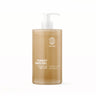 Eine klare Pumpflasche mit DALUMA FOREST SEED GEL PEELING HANDSEIFE, einer veganen Handseife mit sichtbaren Peelingpartikeln. Das Etikett weist auf Aprikosenkerne und Kiefer für ein sanftes Peeling und erfrischte Hände hin.