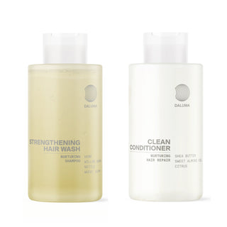 Das Daluma-shop HAIR CARE DUO enthält zwei klare Flaschen mit weißem Verschluss: Kräftigende Haarwäsche für Haarwachstum und Clean Conditioner. Beide haben ein minimalistisches Design und sind Teil der hochwertigen, veganen Haarpflege von Daluma-shop.
